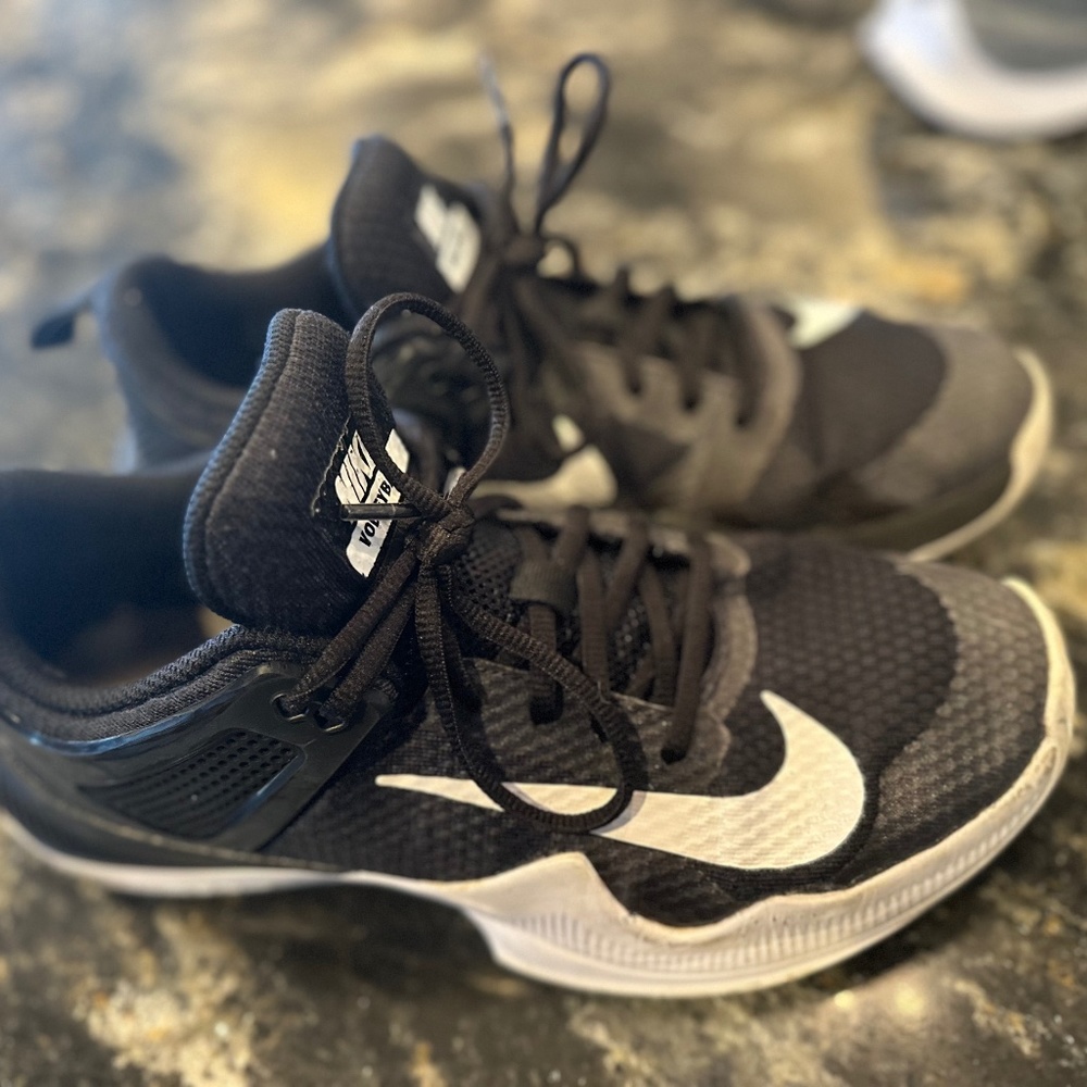 Nike volleyball shoes